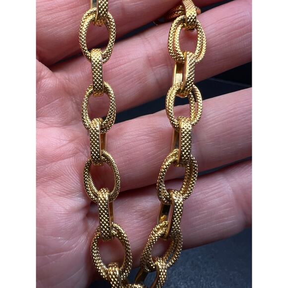 Vintage Italian 18k Gold Plated Bronze Textured Link Bracelet - Picture 8 of 10